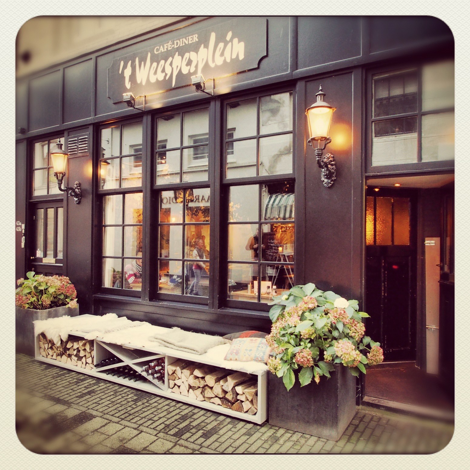Afbeelding Café-diner 't Weesperplein - Theaterwijzer
